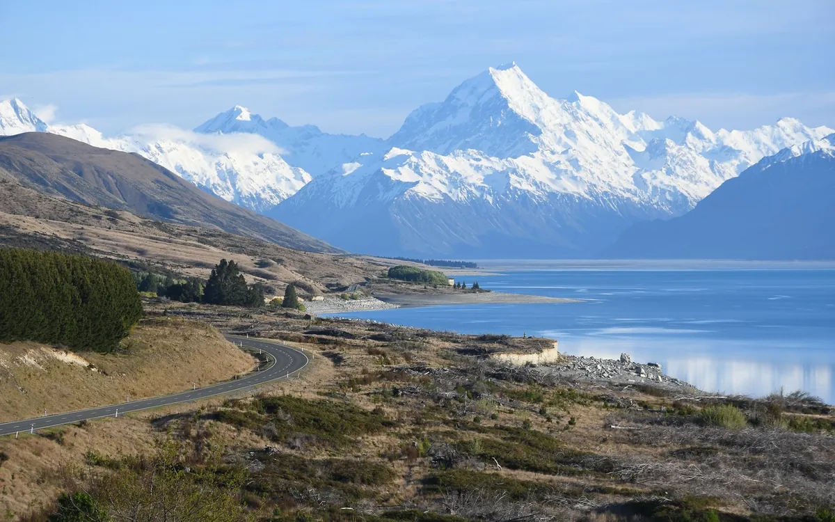 Lake Pukaki on the road between Christchurch and Mount Cook Village