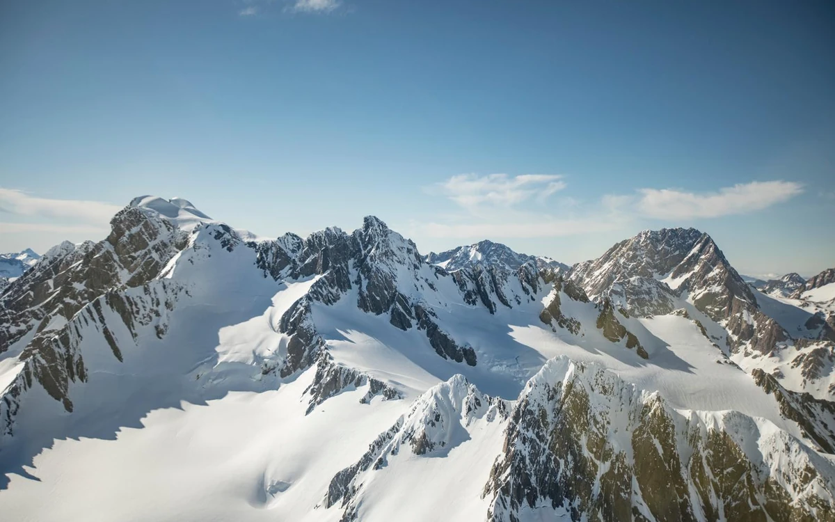 The Tasman Glacier and the Hochstetter Icefall from the air
